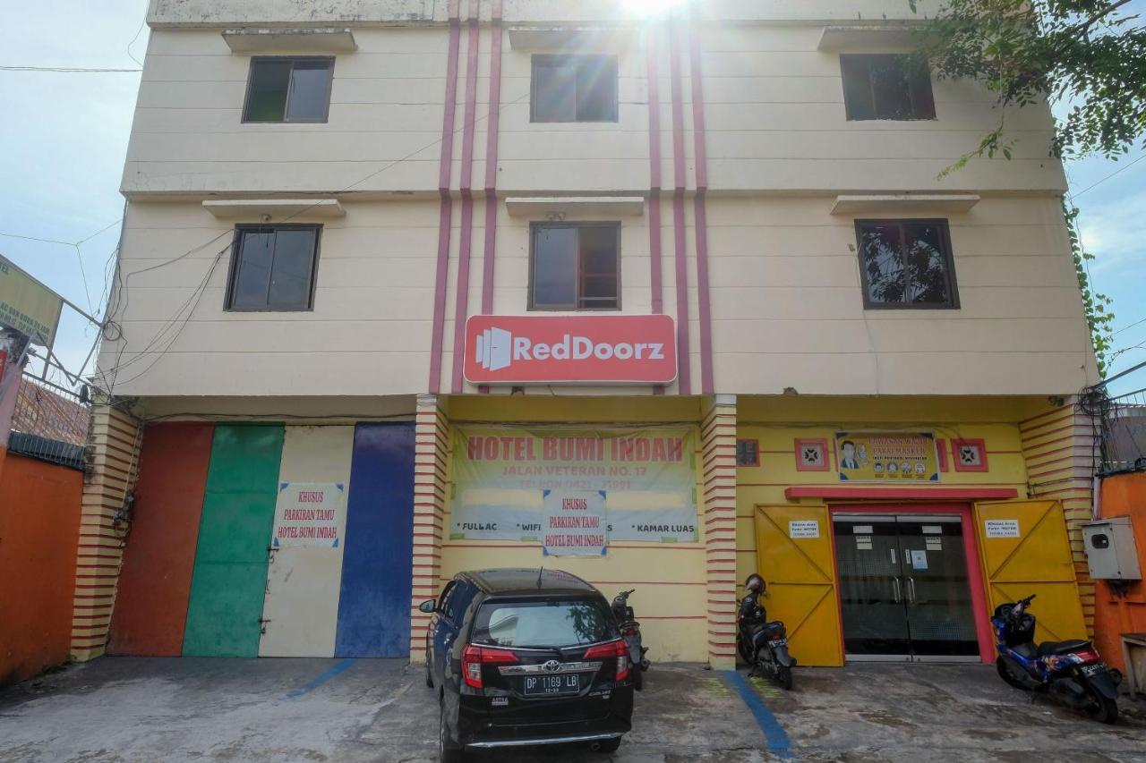 Reddoorz Near Pelabuhan Nusantara Parepare ภายนอก รูปภาพ