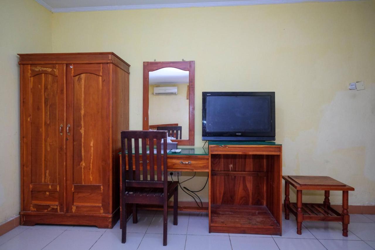 Reddoorz Near Pelabuhan Nusantara Parepare ภายนอก รูปภาพ