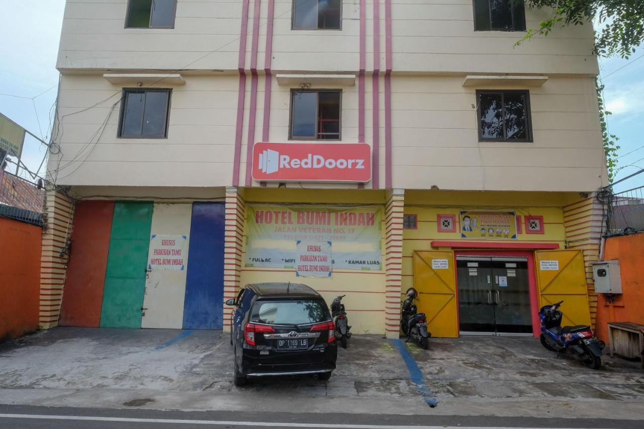 Reddoorz Near Pelabuhan Nusantara Parepare ภายนอก รูปภาพ